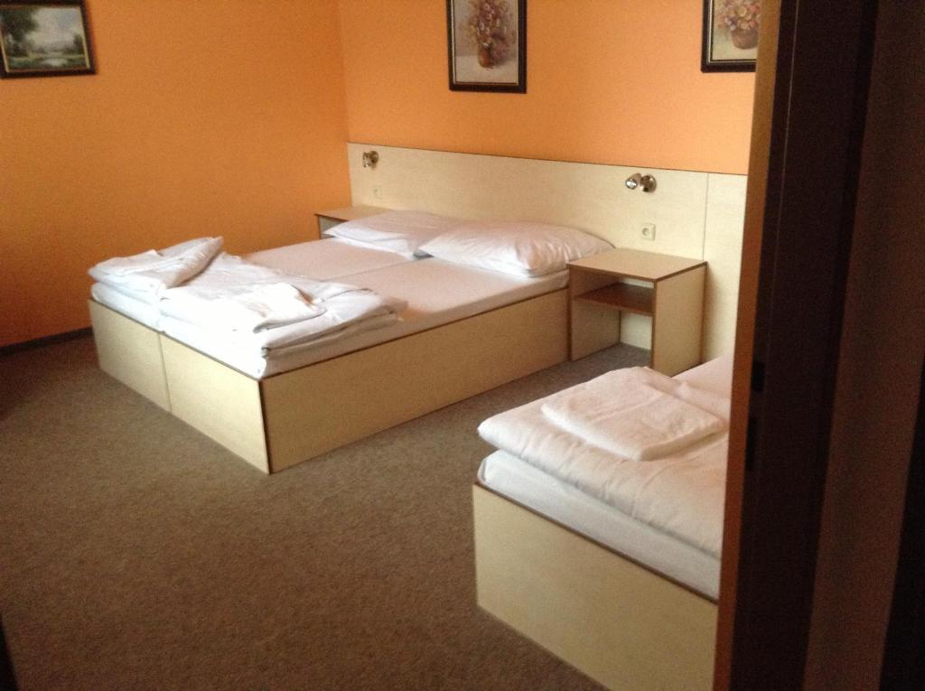 Hotel Mlyn - Jihlava Vilanec Room photo
